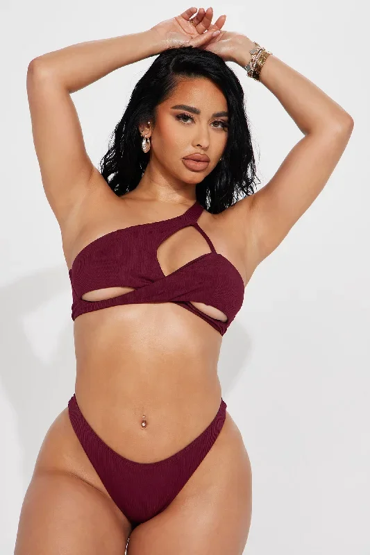 Aria Asymmetrical 2 Piece Bikini - Red