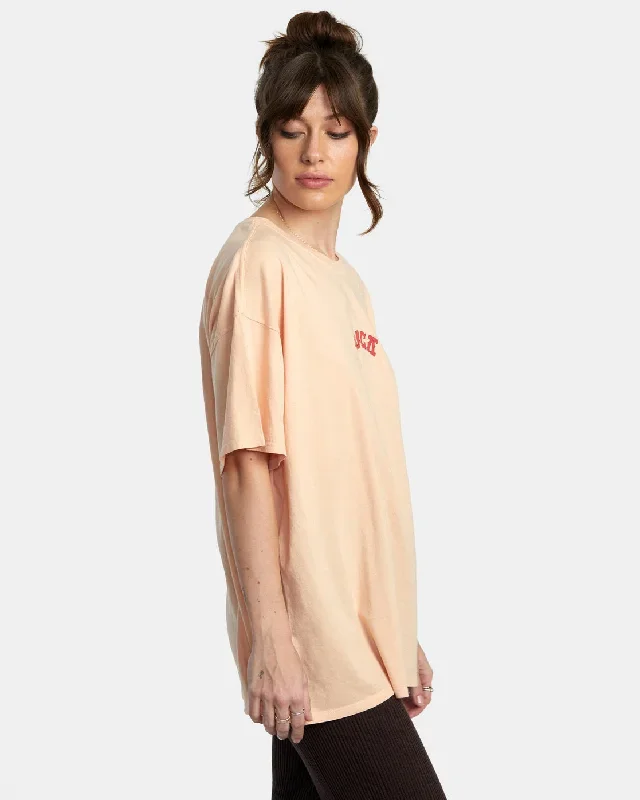 day-tripping-baggie-t-shirt-pink-sand