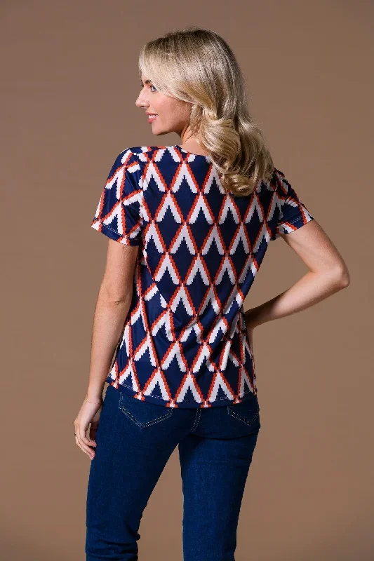 geometric-v-tee