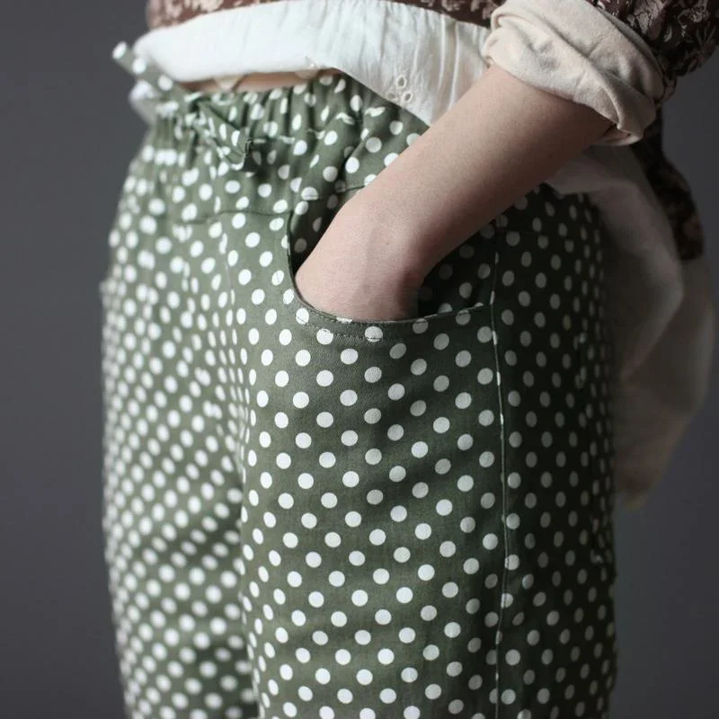 green-dotted-cotton-women-cropped-trousers-cropped-pants