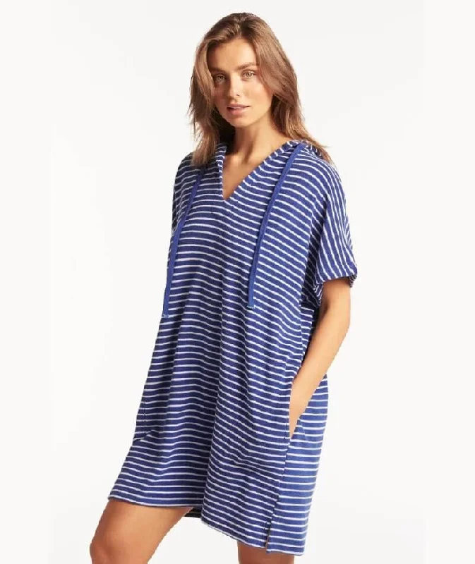 sea-level-marina-surf-poncho-royal