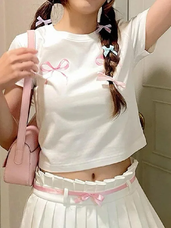 short-sleeve-crew-neck-bow-print-crop-t-shirt