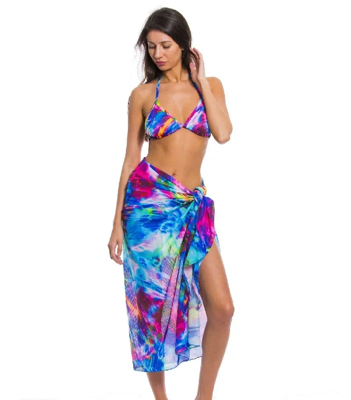 storm-tan-through-beach-sarong