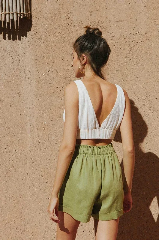 summer-shorts-olive-linen